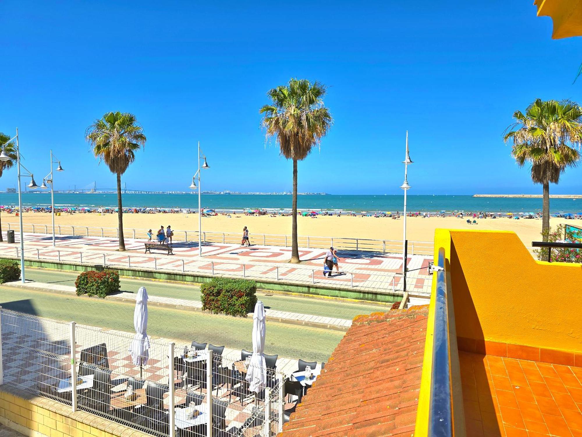 Beachfront Duplex 1ª Linea & Terraces Oceanfront El Puerto de Santa Maria Luaran gambar