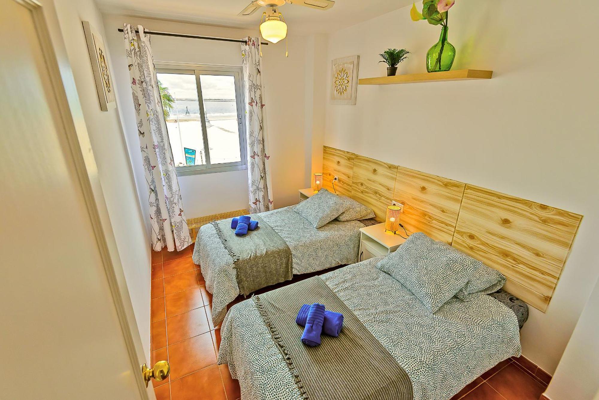 Beachfront Duplex 1ª Linea & Terraces Oceanfront El Puerto de Santa Maria Luaran gambar